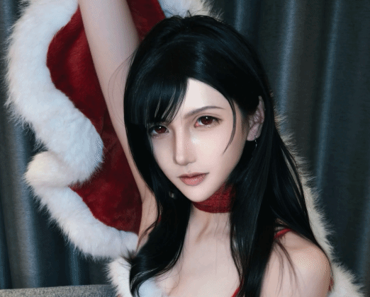 佑真一周连更 COS 作品，蒂法封神东山小红引热议